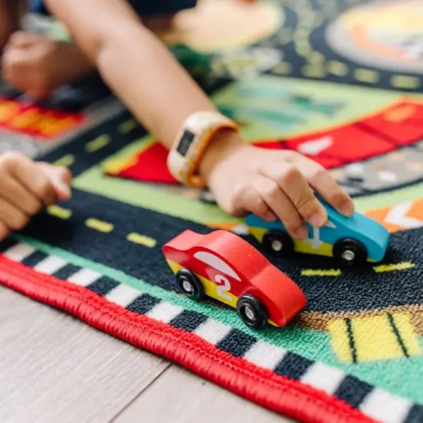 Racer Taeppe*Melissa & Doug Outlet